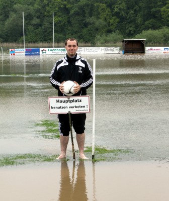 Spielabsagen für Sonntag - Plätze in Bad Berka überflutet